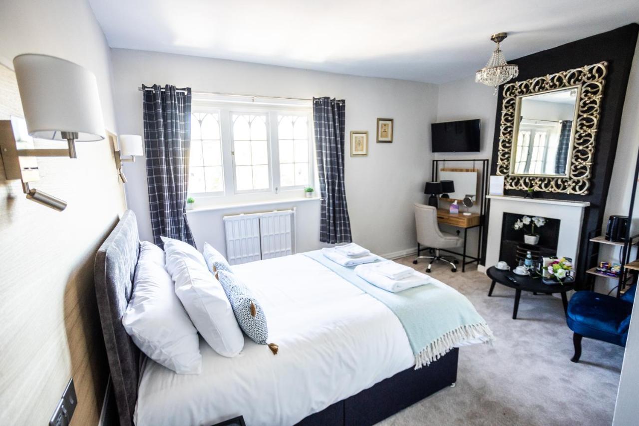 Woodborough Hall エクステリア 写真
